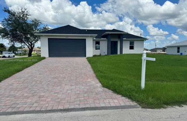 2044 N Crawford Ave N photos photos
