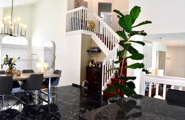5273 SW 158th Ave photos photos