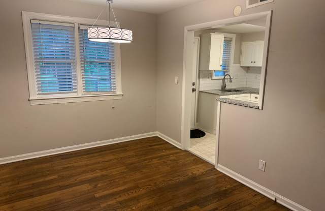 2 Bedroom Condo on St. Mary's St. Gallery 4