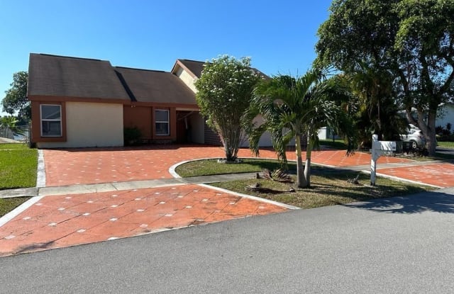 8640 NW 7th Ct - 8640 Northwest 7th Court, Pembroke Pines, FL 33024