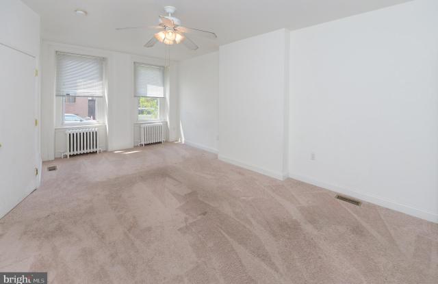 2019 S 13TH STREET Gallery 4