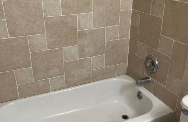 3 BEDS 2 Baths - LOCATION photos photos