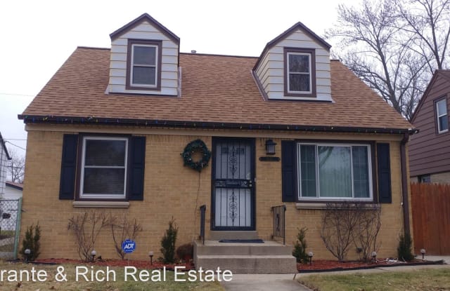 8212 W Lisbon Ave - 8212 West Lisbon Avenue, Milwaukee, WI 53222