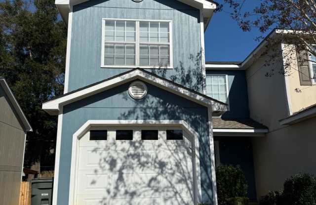 Available NOW - 111 Woodberry photos photos