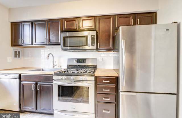 1523 26TH STREET NW Gallery 4