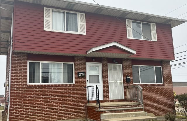 1394 e 263 - 1394 East 263rd Street, Euclid, OH 44132
