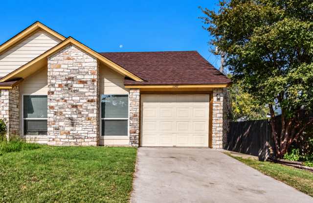 1147 Royal Crest Dr Gallery 3