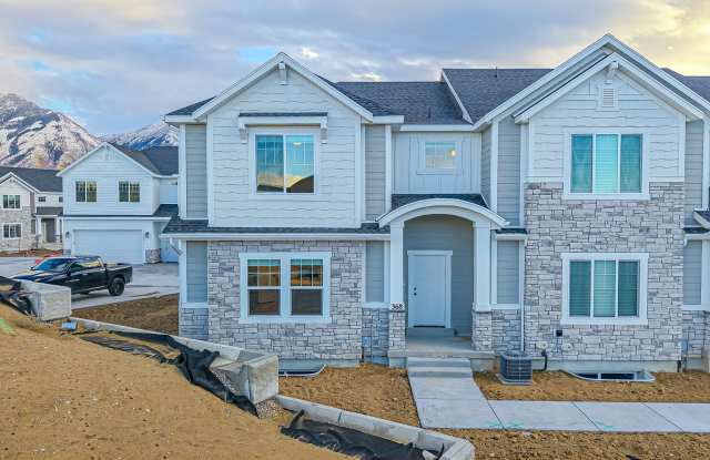 Stunning End Unit Townhome in the Juniper Ridge Subdivision Spanish Fork photos photos
