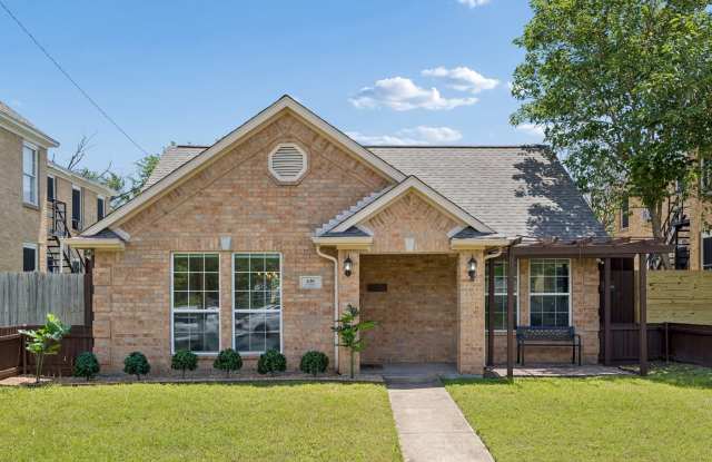 630 W Neely Street - 630 West Neely Street, Dallas, TX 75208 630 W Neely Street - 630 West Neely Street, Dallas, TX 75208