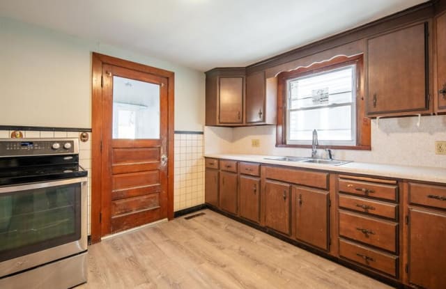 1003 13th Street - 1003 13th Street, Albany County, NY 12189 1003 13th Street - 1003 13th Street, Albany County, NY 12189