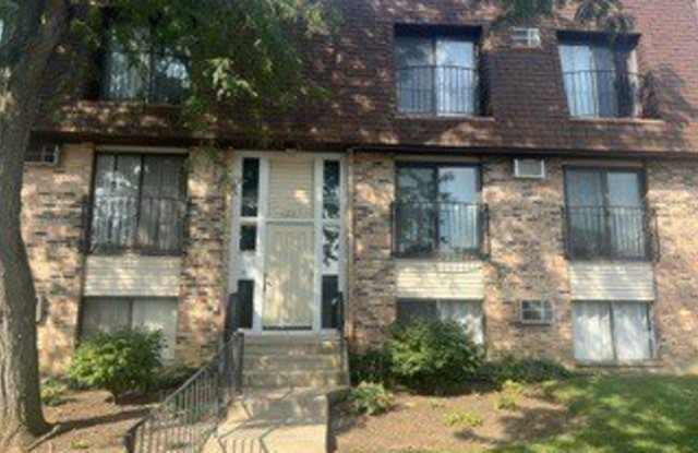 203 N WATERS EDGE Drive Gallery 2