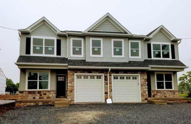 920 CEMETERY ROAD Gallery 2