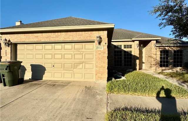 5722 Loire Boulevard Gallery 1