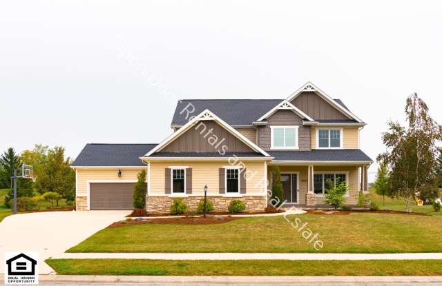 Available now!! 50% off first months rent** Welcome to the beautiful home in Grey Oaks! photos photos