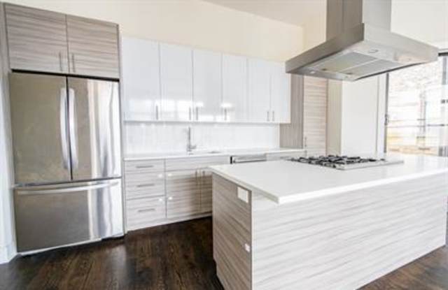 1739 North Milwaukee Avenue - 5 photos photos