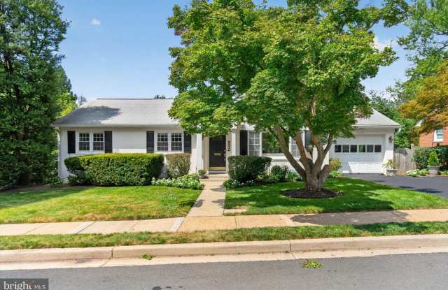 5117 WILLIAMSBURG Boulevard Gallery 2