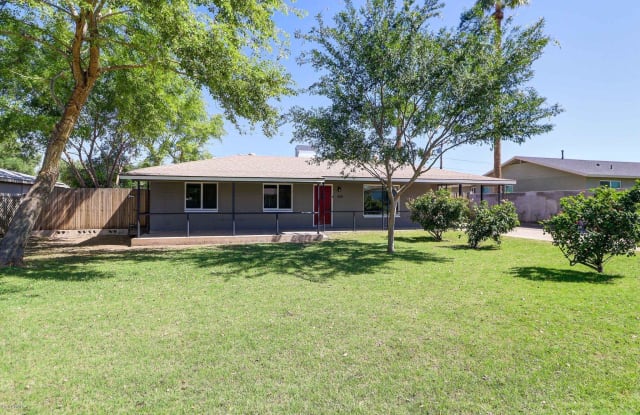 838 E BELMONT Avenue - 838 East Belmont Avenue, Phoenix, AZ 85020