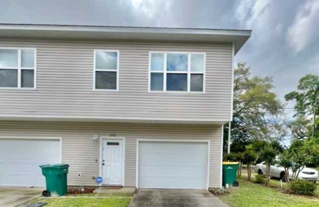 2100 Pomegranate Court photos photos