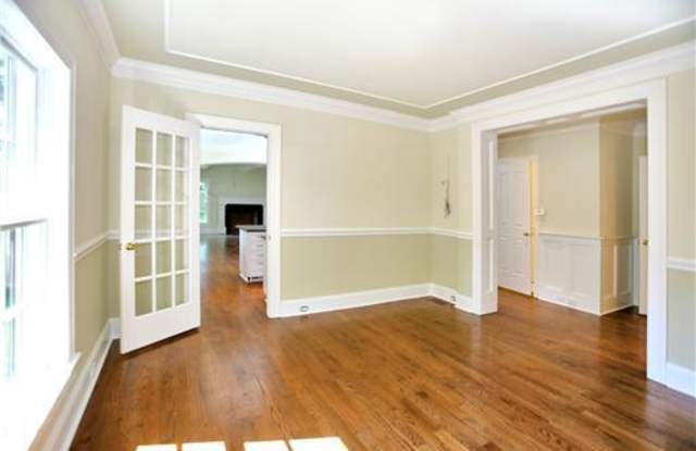 69 Sedgwick Avenue Gallery 4