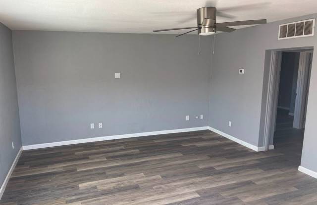 204 E Madden Dr Gallery 2