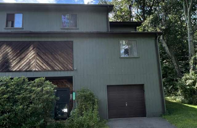 7222 Onawa Court unit: # E4 - 7222 Onawa Court, Monroe County, PA 18326