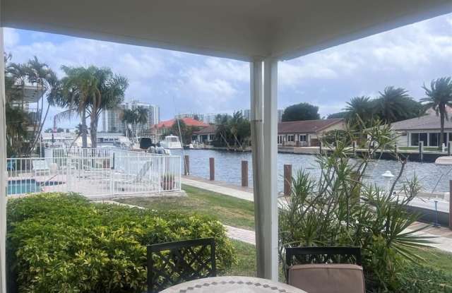 2850 NE 30th St - 2850 Northeast 30th Street, Fort Lauderdale, FL 33306