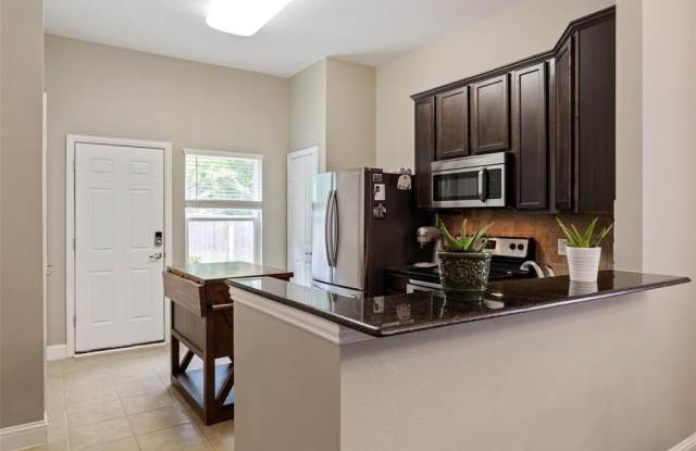512 Highpark Court Gallery 4