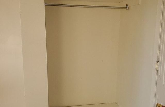 87-09 32nd Avenue Gallery 2