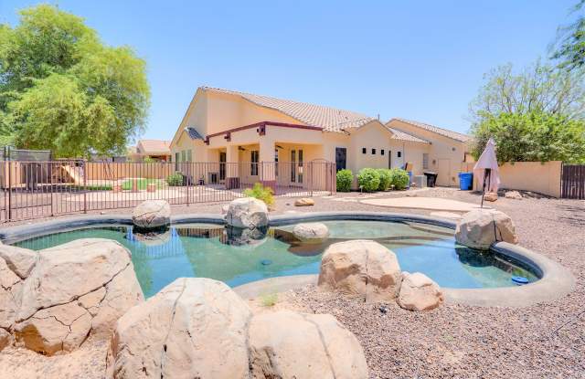 2858 E Portola Valley Ct - 2858 East Portola Valley Drive, Gilbert, AZ 85297
