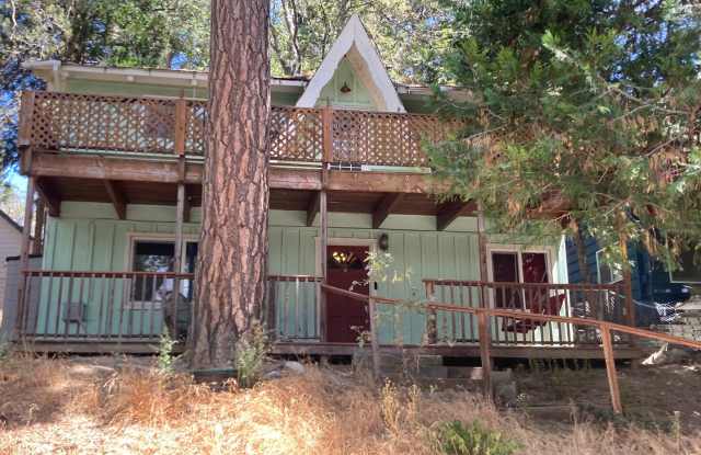 Wonderful Cabin in the Trees Gallery 3