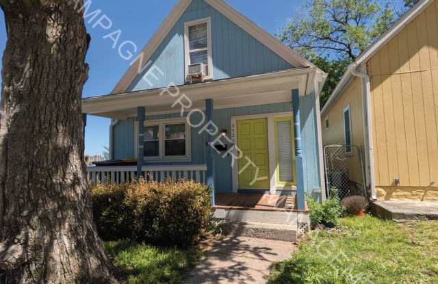 3 Bedroom Home, conveniently located near UMKC! photos photos