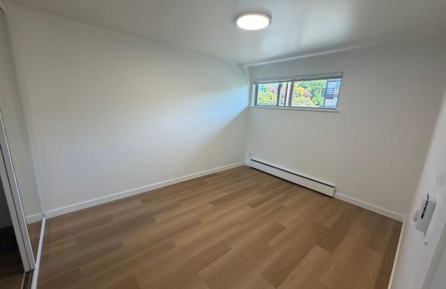 2nd & Lake Apartments Gallery 3