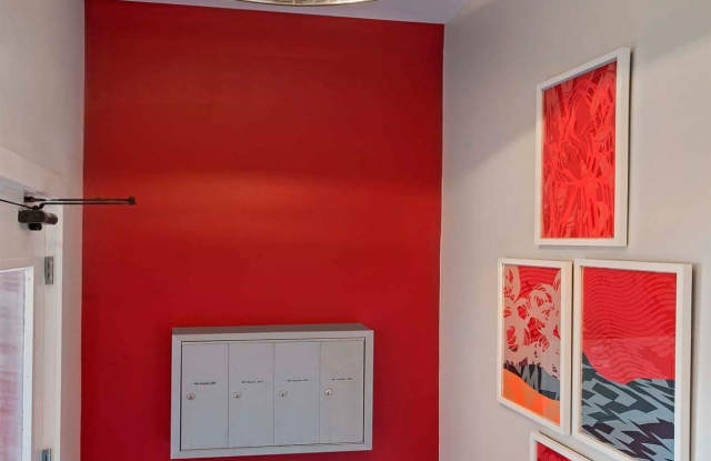 1462 Van Dyke Gallery 3