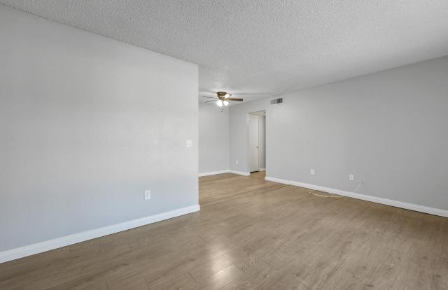 2970 Canyon Crest Dr. #13 Gallery 1