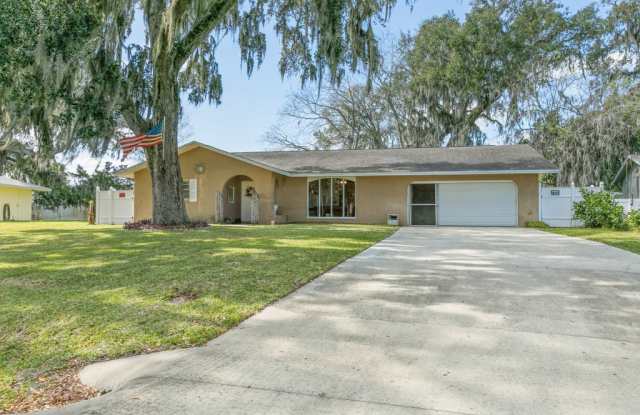 8 Fanwood Ct - 8 Fanwood Court, Palm Coast, FL 32137