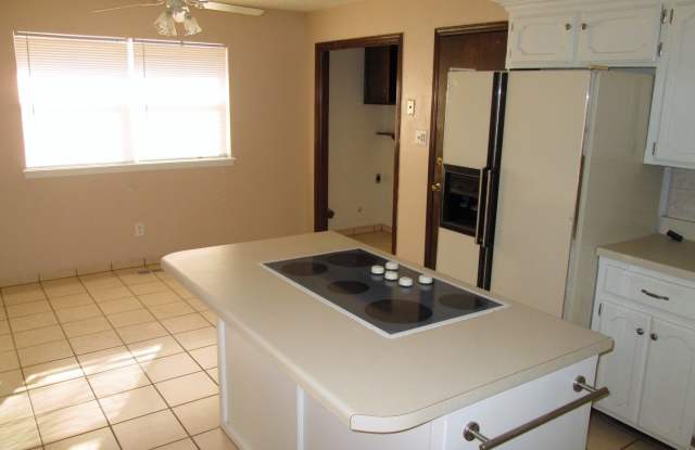 1605 Ridgemont Circle Gallery 4