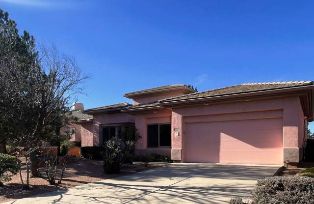 HOUSE - SEDONA - 4 BEDROOM HOME - 853 Crown Ridge Road, Village of Oak Creek, AZ 86351