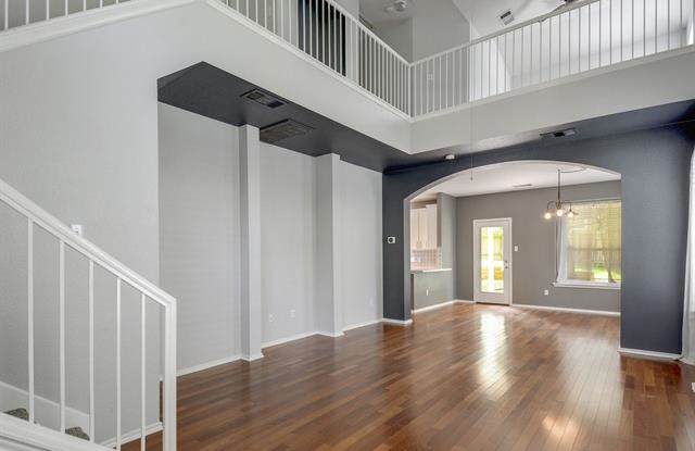 2215 Hazen LN Gallery 3