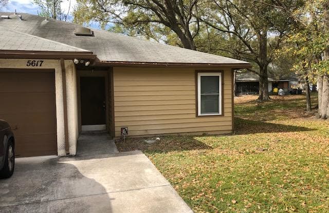 5617 PINEBAY CIR N - 5617 Pinebay Circle North, Jacksonville, FL 32244