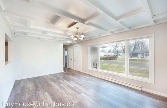 344 Westphal Ave, Columbus, OH 43213 - 344 Westphal Avenue, Whitehall, OH 43213
