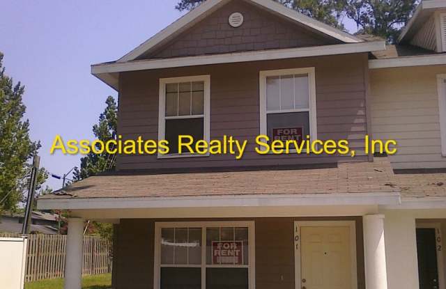 2bed/2.5 bath condo in Hailey Gardens behind Butler Plaza! **NO PETS** photos photos