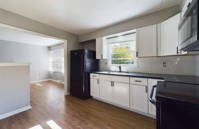 3 Bedroom 1 bath home Gallery 4
