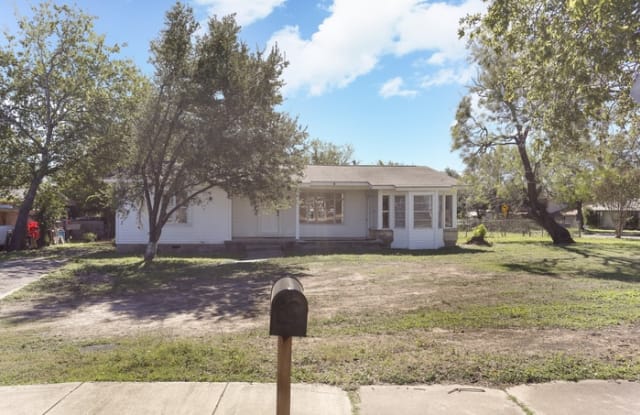 1922 Donaldson Avenue - 1922 Donaldson Avenue, San Antonio, TX 78228