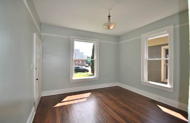 2150 MONROE Gallery 3