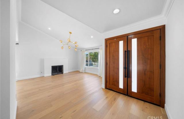 3403 E Date Street photos photos