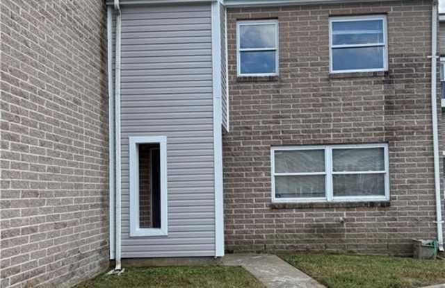 5305 Leicester Court photos photos