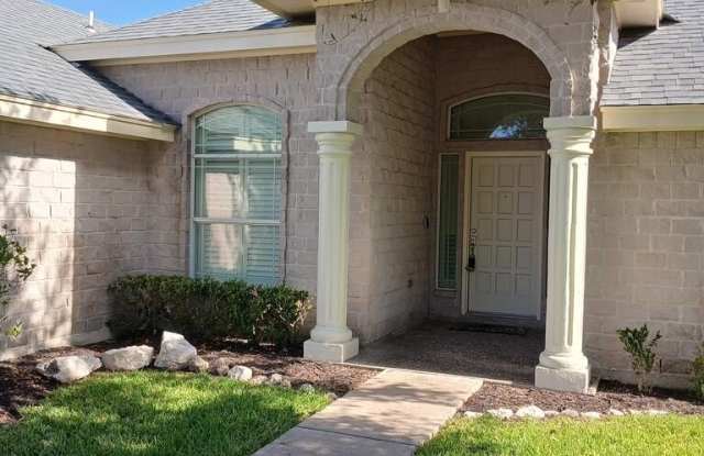 1514 CHRISTIAN CIR Gallery 2