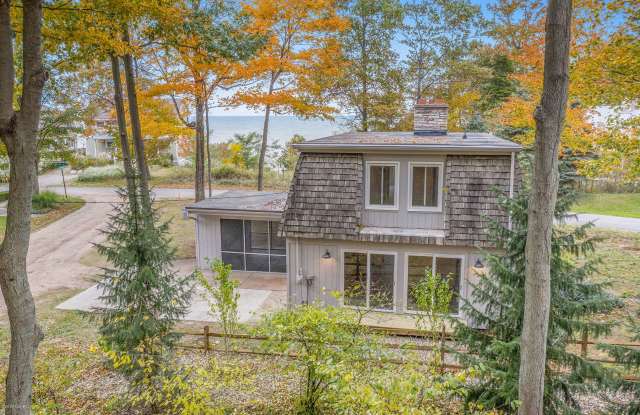 7175 Wildwood Drive - 7175 Wildwood Drive, Allegan County, MI 49090
