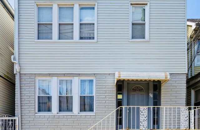 98 BERGEN AVE photos photos