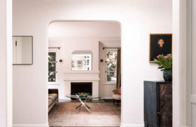 3787 Glenfeliz Boulevard Gallery 4